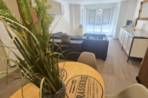 PISO EN VENTA TOTALMENTE REFORMADO, EN EL CASCO ANTIGUO