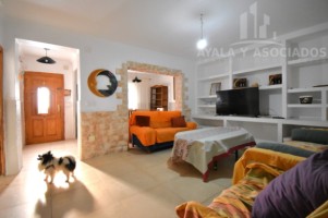 SE VENDE PLANTA BAJA (PARA REFORMAR), EN LA PALMA