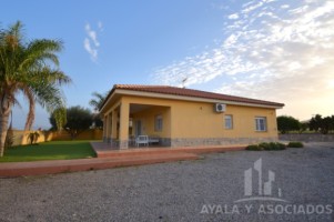 FINCA RÚSTICA CON VIVIENDA EN PLANTA BAJA EN VENTA, LA MAGDALENA